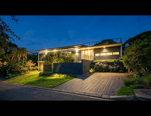 4 BEDROOM HOUSE FOR SALE IN SHEFFIELD BEACH